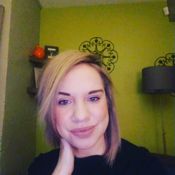 Meet your Posher, Sarah - Picture 6 of 8